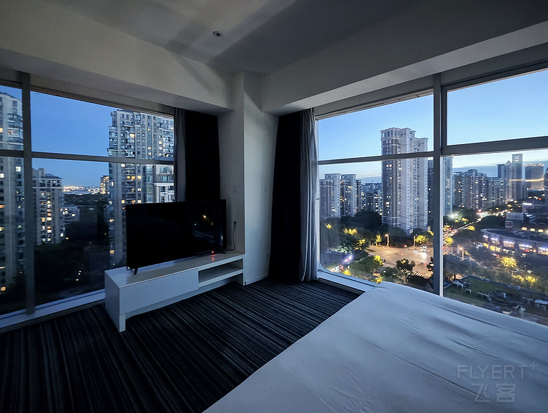2143071qMRdJcHEksPMGM4.jpg