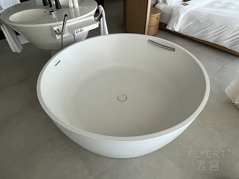 （可能是）马代SO/最低成本的入住·马尔代夫SO/淡季休闲体验