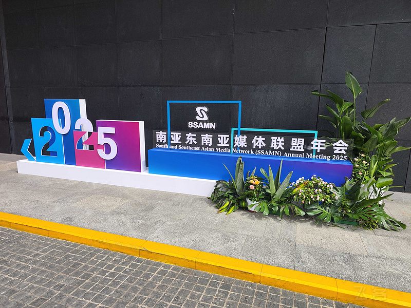 151306QAl5PLyxgPaYWYl8.jpg