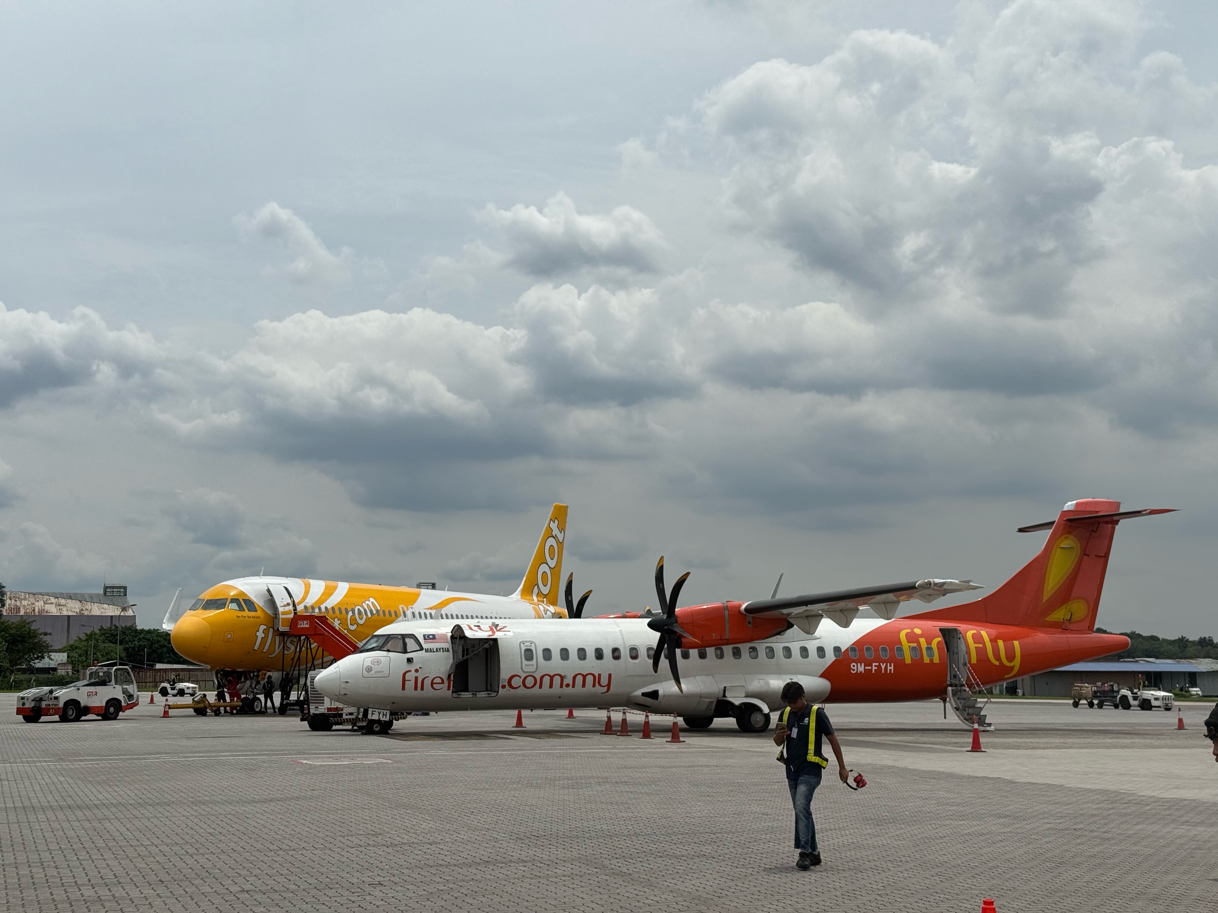өFY2552ǺAK2138 ¡SZB-BKI-WUH人 ڸ˿ת