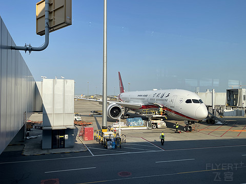 旗舰新机第一天 | 上海航空 | B787-9公务舱 | PVG-CKG | B-220G 飞行报告