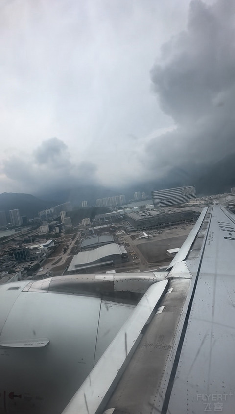 首乘南航长途航线｜伦敦希思罗-北京大兴-香港｜A359经济舱往返体验