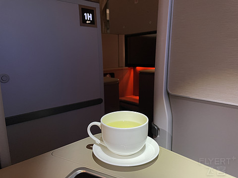 旗舰新机第一天 | 上海航空 | B787-9公务舱 | PVG-CKG | B-220G 飞行报告
