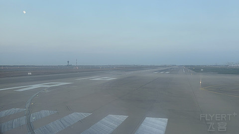 1100元的国航浦东沈阳往返P舱之旅-浦东休息室的面挡终于修好了[by上海小医生]