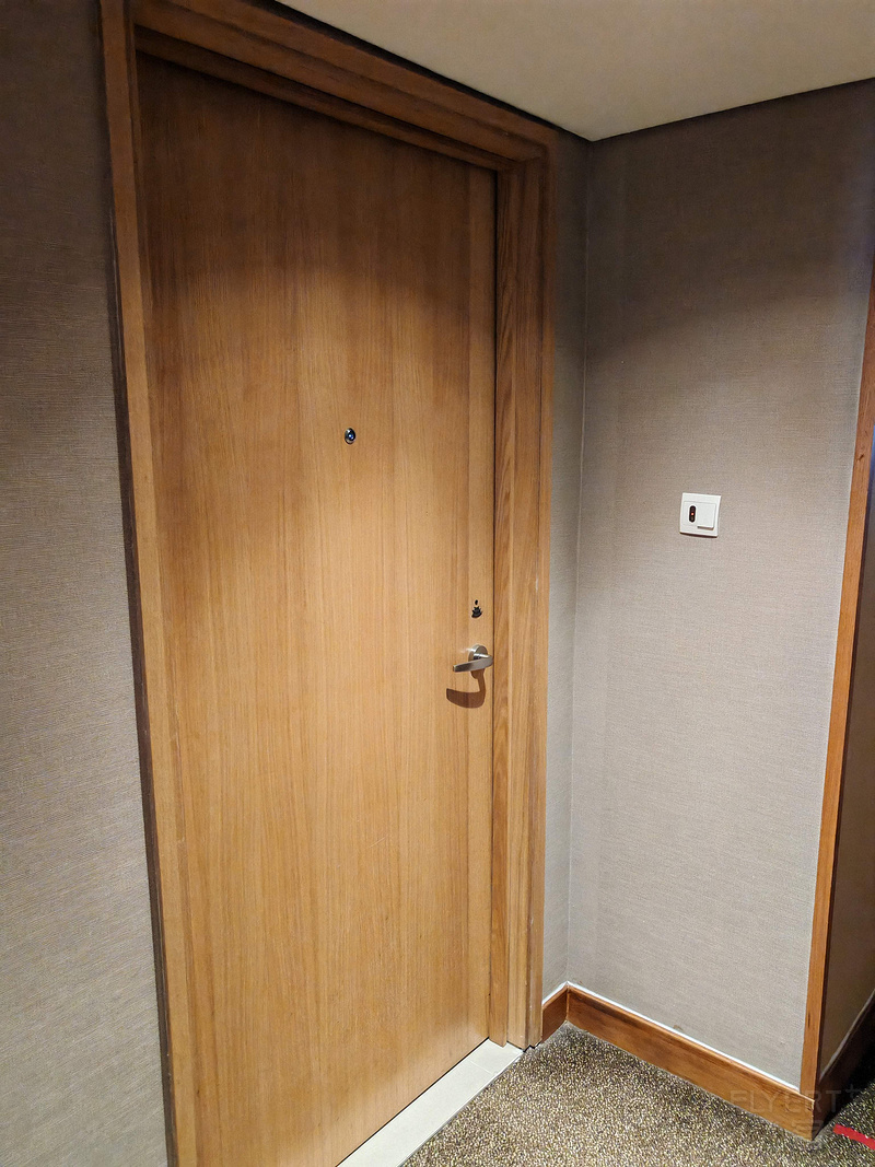 143513x23w06gWdifk1JpL.jpg