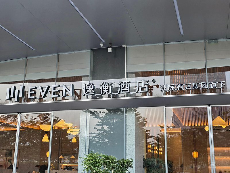 011747Yz9DNGmy3cvJxTwI.jpg
