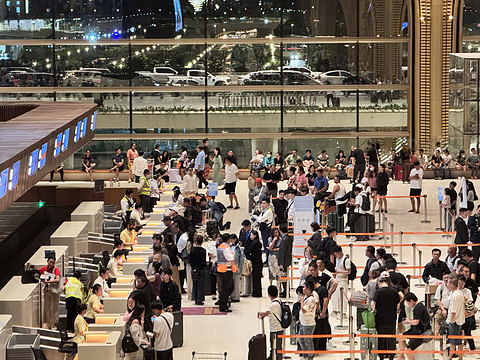 金边新机场全新起航首日体验—国航德崇机场首班CA746金边德崇-北京首都