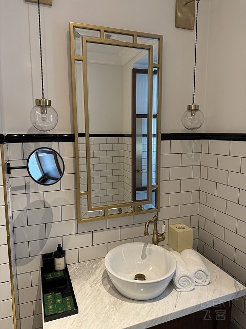 巴库商业酒店The Merchant Baku Hotel，豪华双床房体验