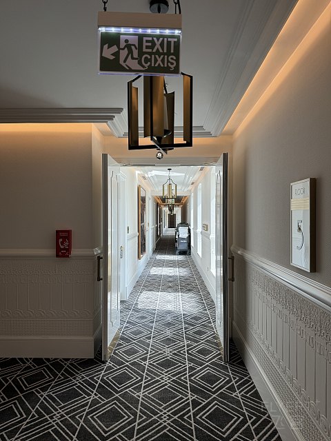 巴库商业酒店The Merchant Baku Hotel，豪华双床房体验