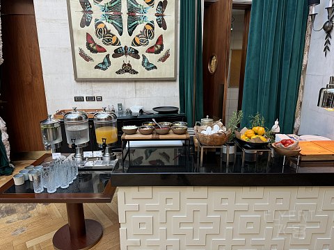 巴库商业酒店The Merchant Baku Hotel，豪华双床房体验
