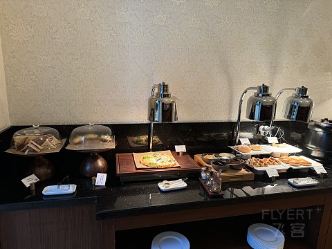 巴库商业酒店The Merchant Baku Hotel，豪华双床房体验