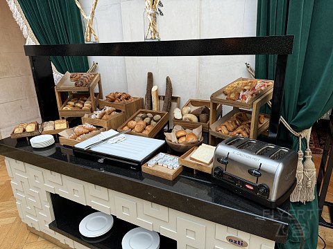 巴库商业酒店The Merchant Baku Hotel，豪华双床房体验