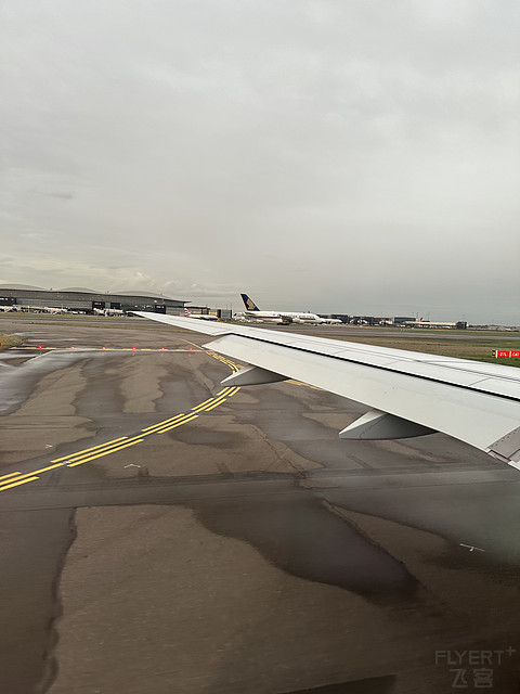 阿姆斯特丹之旅｜荷兰皇家航空 KLM｜LHR-AMS 往返体验｜解锁新机型E295