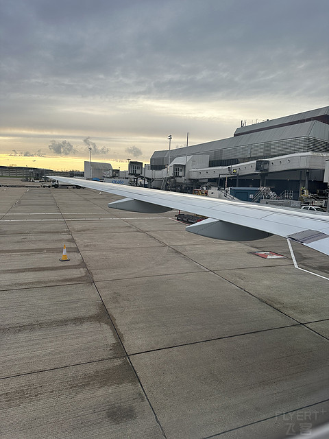阿姆斯特丹之旅｜荷兰皇家航空 KLM｜LHR-AMS 往返体验｜解锁新机型E295
