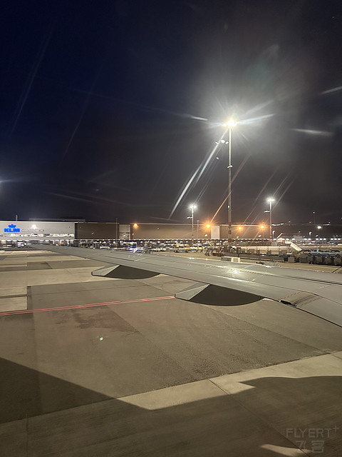 阿姆斯特丹之旅｜荷兰皇家航空 KLM｜LHR-AMS 往返体验｜解锁新机型E295