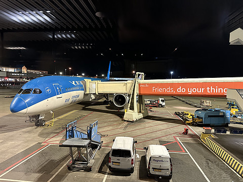 阿姆斯特丹之旅｜荷兰皇家航空 KLM｜LHR-AMS 往返体验｜解锁新机型E295