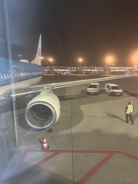 阿姆斯特丹之旅｜荷兰皇家航空 KLM｜LHR-AMS 往返体验｜解锁新机型E295