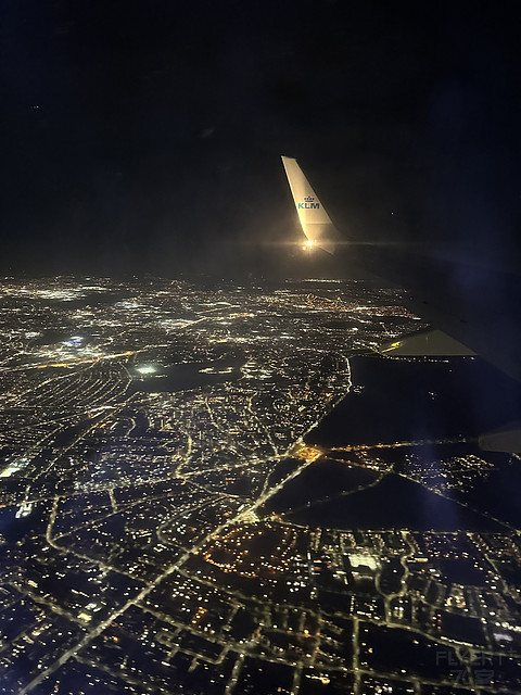 阿姆斯特丹之旅｜荷兰皇家航空 KLM｜LHR-AMS 往返体验｜解锁新机型E295