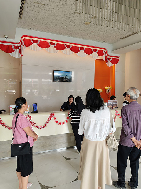 雅加达卫星城勿加泗CBD哈里斯度假酒店