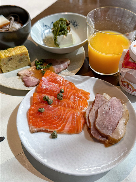 六本木の日与夜，狮王虽老，气质尚在------东京丽思卡尔顿酒店