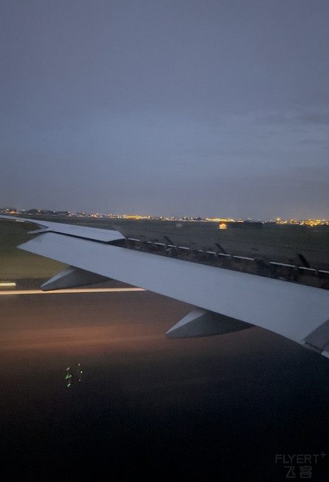 阿姆斯特丹之旅｜荷兰皇家航空 KLM｜LHR-AMS 往返体验｜解锁新机型E295