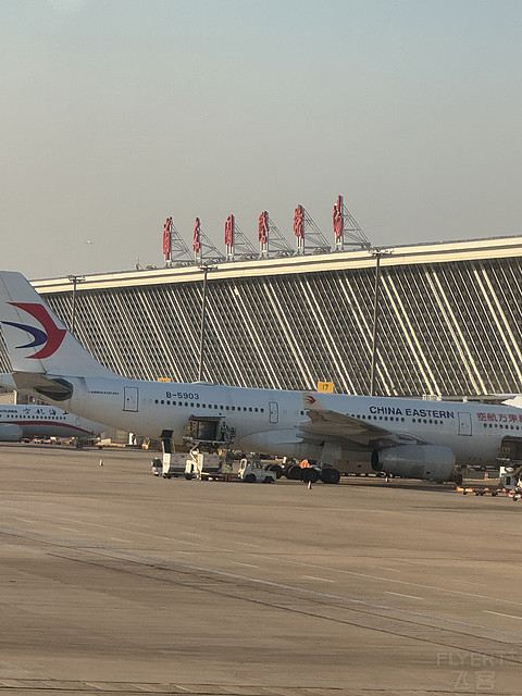 法国航空AF116，🇫🇷戴高乐-🇨🇳浦东，商务舱1A是真的宽。