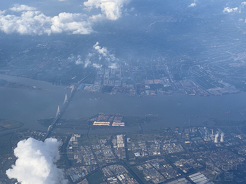 法国航空AF116，🇫🇷戴高乐-🇨🇳浦东，商务舱1A是真的宽。