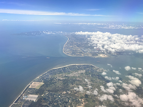 唯有牡丹真国色｜CA4360:湛江吴川-重庆江北，盛开在空中的黄牡丹