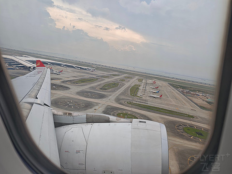 三十二载， 鹏程万里｜深圳航空32周年庆主题航班ZH9107体验报告