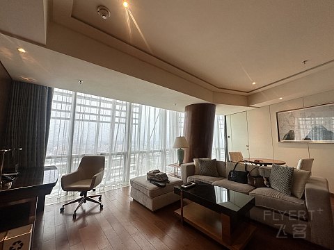 住在大玉米楼上啦·郑州绿地JW万豪酒店｜连住两晚行政套房体验