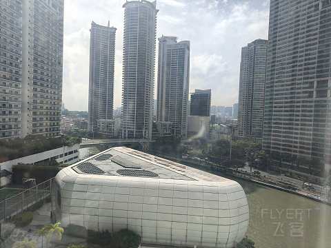 飞客首发，快捷昂贵的马尼拉曼达卢永阿夸诺富特套房酒店