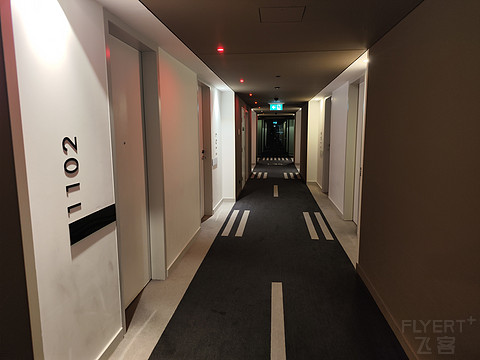 #硬件尚可，软件堪忧#：悉尼机场铂尔曼