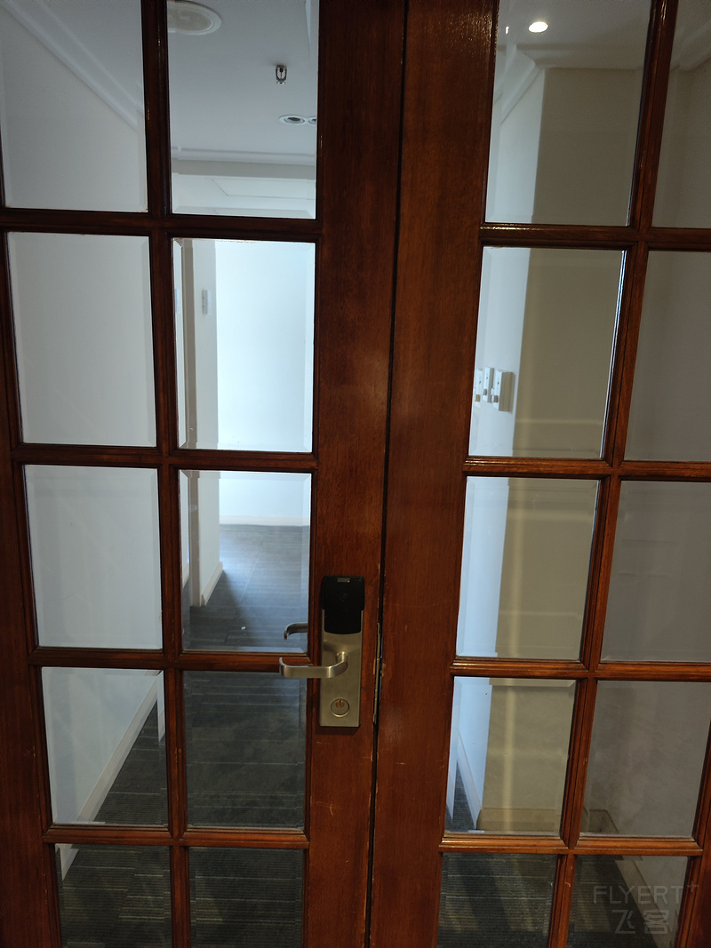 094200f2sJH3amqdS3qdst.jpg
