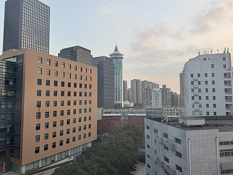 位置不错标准万枫，上海商务优选|  上海浦东中心万枫酒店真实测评