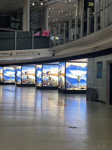 一次来自20年机龄波音737的准点飞行：沪津CA2822冷热交织与颠簸之旅