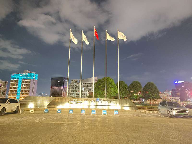 2024042VVm3ISlwlEinVG3.jpg