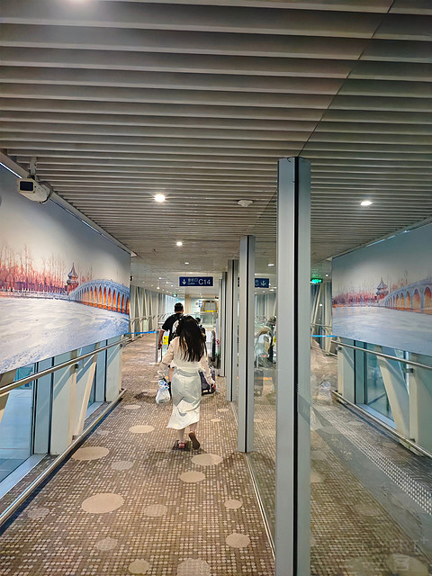台风天返深｜深圳航空ZH9106体验报告