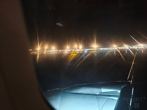 台风天返深｜深圳航空ZH9106体验报告