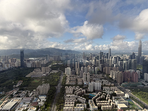 深圳文华东方酒店这么高才是地板吗