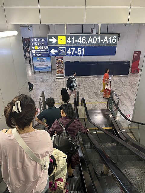 “东航那碗面：老北京炸酱面粉墨登场”首都机场T2东航贵宾室报告