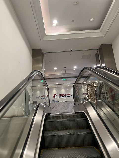 “东航那碗面：老北京炸酱面粉墨登场”首都机场T2东航贵宾室报告