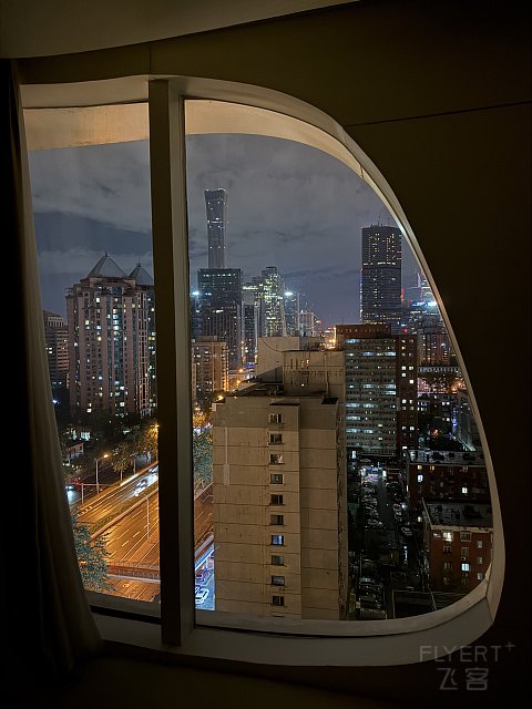 北京康莱德酒店房间基础窗户就不基础