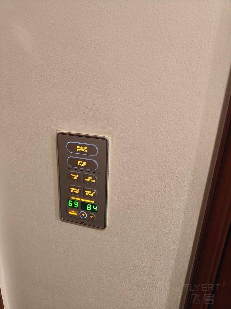151405zUvmLK97DL7W6tzO.jpg