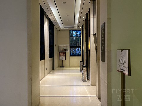 可能是国内最便宜皇冠假日｜三亚中心皇冠假日酒店｜行政大床房