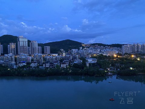 可能是国内最便宜皇冠假日｜三亚中心皇冠假日酒店｜行政大床房