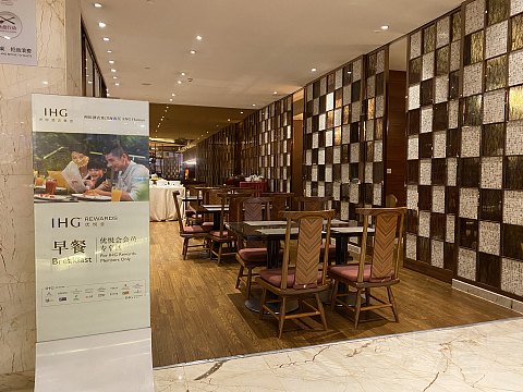 可能是国内最便宜皇冠假日｜三亚中心皇冠假日酒店｜行政大床房
