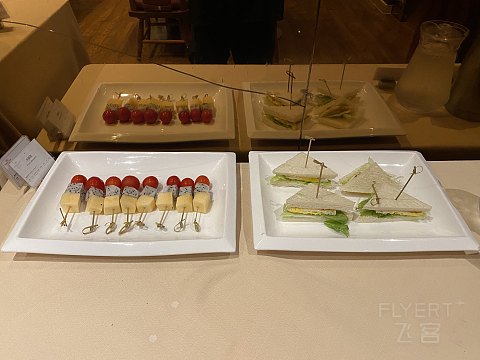 可能是国内最便宜皇冠假日｜三亚中心皇冠假日酒店｜行政大床房