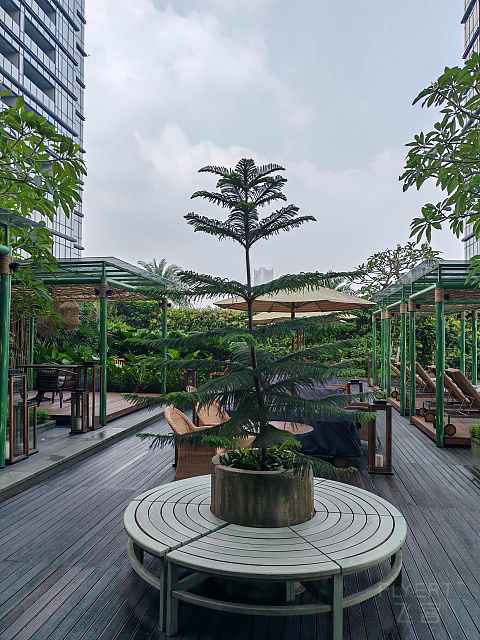 在雅加达25hours酒店享受每天多一小时的快乐！