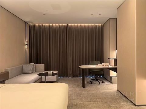 摩登商旅萌象憨态可掬，郑州高新皇冠假日酒店报告