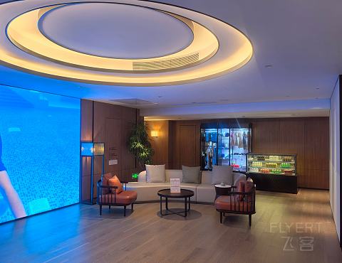 摩登商旅萌象憨态可掬，郑州高新皇冠假日酒店报告